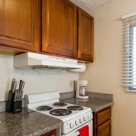 Lovely 1 Bedroom With Kitchen, Free Wifi & Parking كابا المظهر الخارجي الصورة